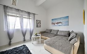 Apartment Razanac Nikola 2